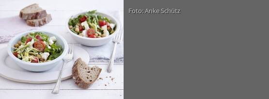 Rezeptbild für "Kichererbsen-Zucchini-Salat"