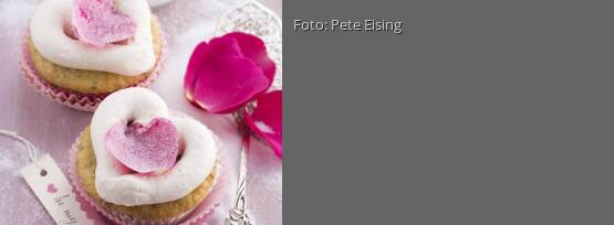 Rezeptbild für "Pistazien-Herz-Cupcakes"