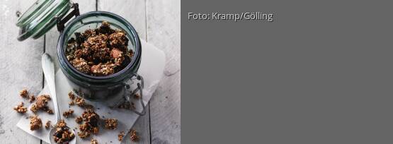 Rezeptbild für "Quinoa-Granola mit Nüssen und Kernen"