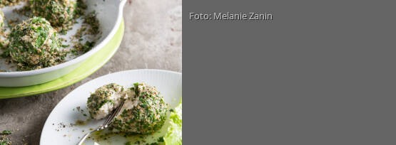 Rezeptbild für "Mandelkäse im Gewürzmantel"