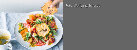 Rezeptbild für "Tomaten-Aprikosen-Salat"