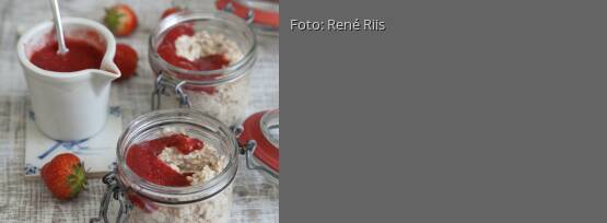 Rezeptbild für "Erdbeer-Chia-Müsli im Glas"