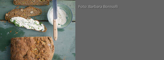 Rezeptbild für "Slow-Carb-Brot mit Möhren und Zucchini"