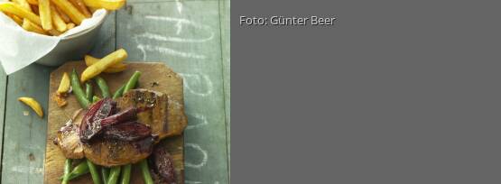 Rezeptbild für "Seitan-Steak mit Rotweinschalotten"