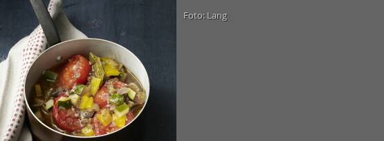 Rezeptbild für "Tomaten-Gemüse-Topf mit Kräutern"
