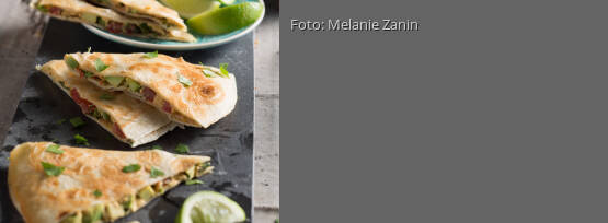 Rezeptbild für "Tortilla-Käse mit Sesampaste"