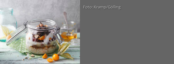 Rezeptbild für "Porridge mit Trauben und Physalis"