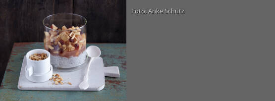 Rezeptbild für "Chiapudding mit Kompott"