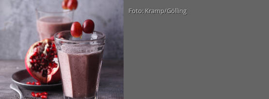 Rezeptbild für "Smoothie mit Chia, Maca und Granatapfel"