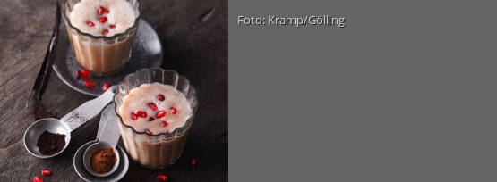 Rezeptbild für "Santa Claus im Glas mit Orange, Granatapfel und Zimt"