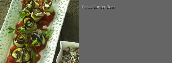 Rezeptbild für "Auberginen-Zucchini-Röllchen mit Feta"