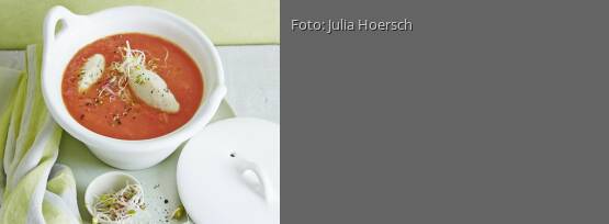 Rezeptbild für "Tomatensuppe mit Ricotta-Nocken"