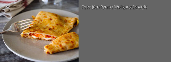 Rezeptbild für "Buchweizencrêpes mit Tomaten-Käse-Füllung"