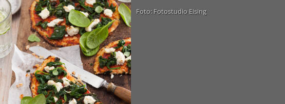Rezeptbild für "Blumenkohlpizza mit Spinat und Ricotta"