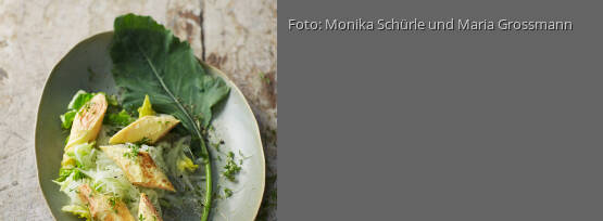 Rezeptbild für "Salat mit Omelett-Schnecken und Agavensirup-Vinaigrette"