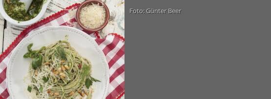 Rezeptbild für "Spaghetti mit grünem Pesto"