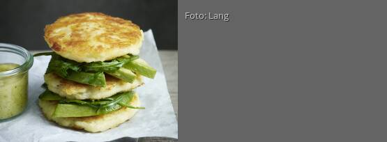 Rezeptbild für "Kartoffel-Avocado-Burger mit Rucola und Ananasdip"