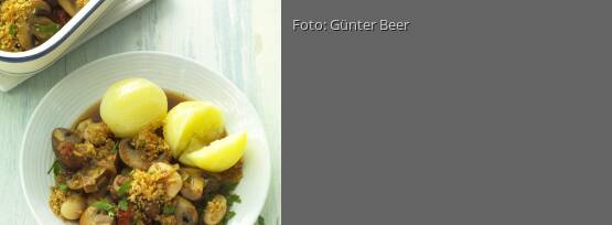 Rezeptbild für "Champignon-Cassoulet mit Zitronen-Petersilien-Bröseln"