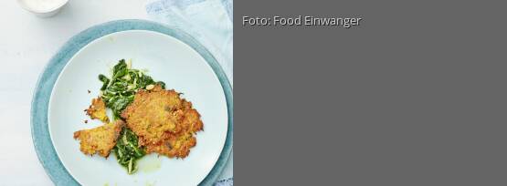 Rezeptbild für "Möhrenpuffer mit Nussjoghurt"