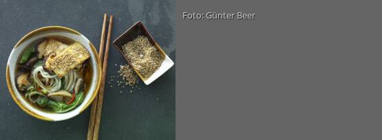 Rezeptbild für "Udon-Nudelsuppe mit Gomasio-Tofu"