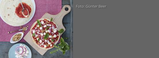 Rezeptbild für "Schnelle Feta-Ajvar-Pizza"