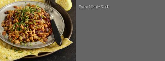 Rezeptbild für "Möhrensalat mit Röstkichererbsen"