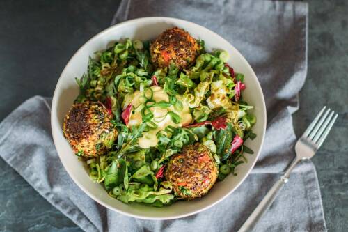 Wie wäre es mit unseren Quinogemüsebällchen?