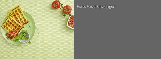 Rezeptbild für "Avocadowaffeln mit Tomatensalsa"