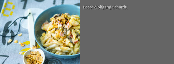 Rezeptbild für "Apfel-Nuss-Penne mit Rosinen"
