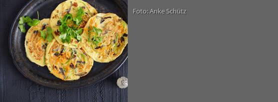 Rezeptbild für "Asiatische Gemüsepfannküchlein"