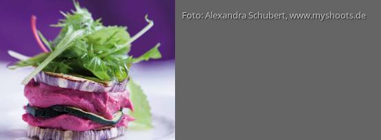 Rezeptbild für "Auberginenlasagne mit Rote-Bete-Hummus"