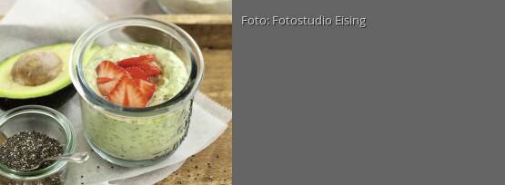 Rezeptbild für "Avocado-Erdbeer-Bowl mit Chia"