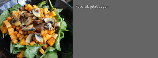 Rezeptbild für "Babyspinat mit gerösteter Süßkartoffel und Pilzen"