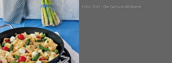 Rezeptbild für "Bandnudeln mit Spargel"