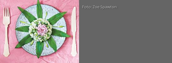 Rezeptbild für "Franziskas Bärlauch-Risotto mit essbarer Blütenpracht"
