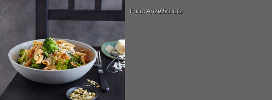 Rezeptbild für "Brokkoli-Penne mit Drei-Kerne-Pesto"