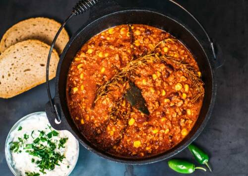 Die fleischfreie Variante eines Klassikers: Chili con Tofu. Da werden die Kollegen im Büro sicher neidisch, wenn es so ein tolles Essen gibt.