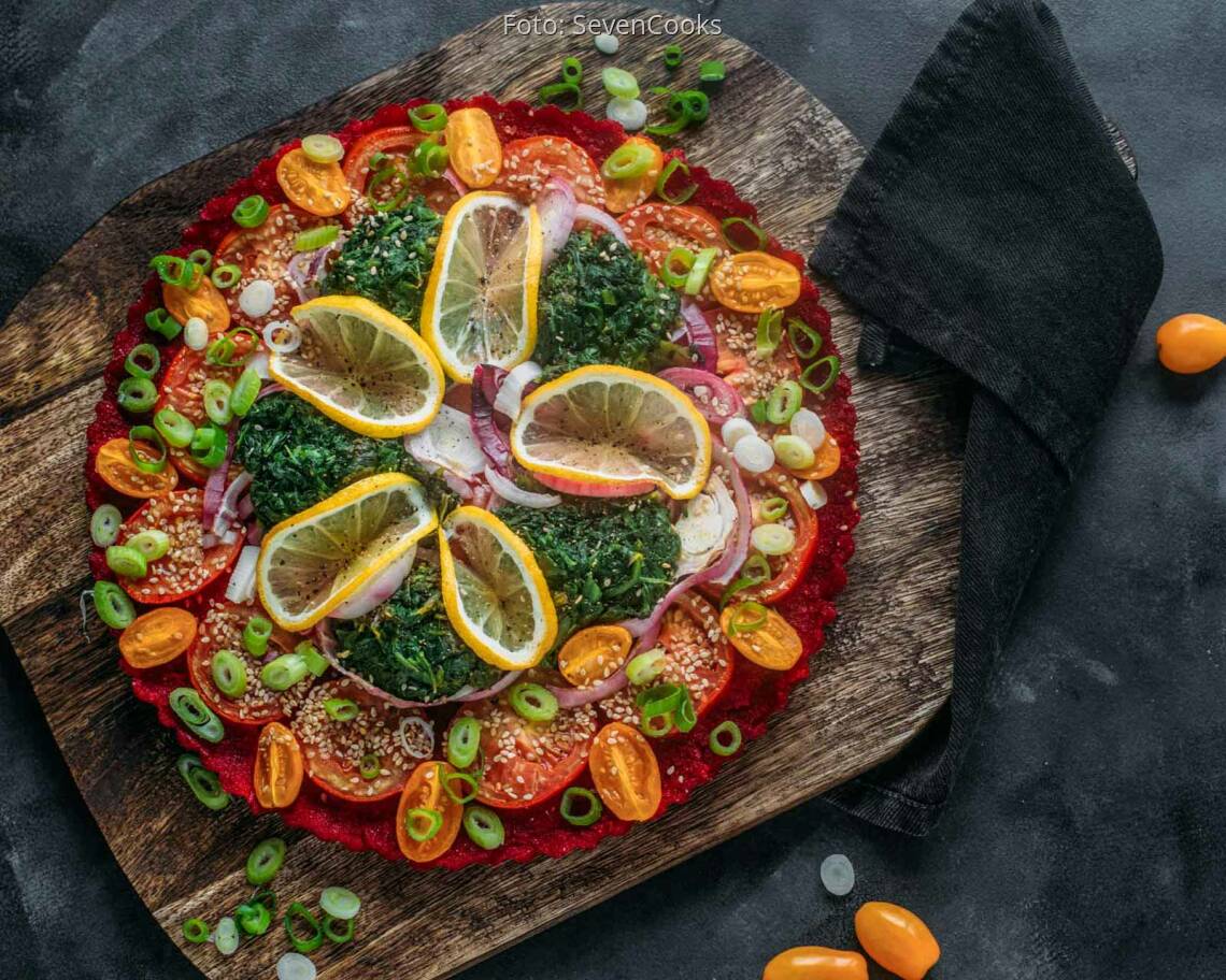 bunte_polenta_tarte_mit_spinat_und_tomaten_neu_1