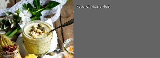 Rezeptbild für "Cashew Caesar Salad Dressing"