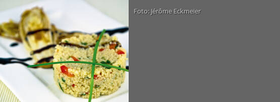 Rezeptbild für "Couscous auf gebratenem Chicorée mit Balsamico-Dressing"