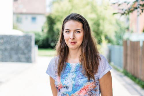 Entwicklerin Evelin aus dem Team von SevenCooks.