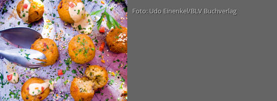 Rezeptbild für "Falafel mit Tahinsauce"