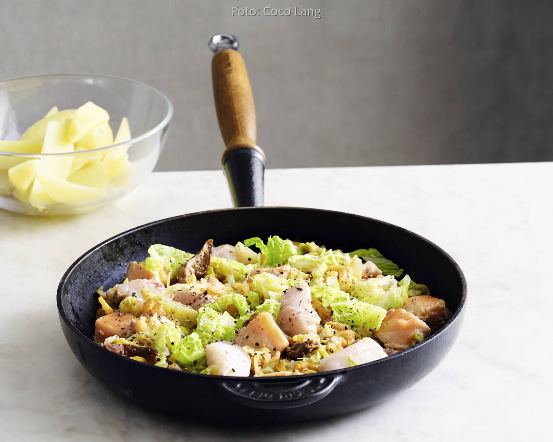 Fischpfanne mit Kartoffeln und Wirsing