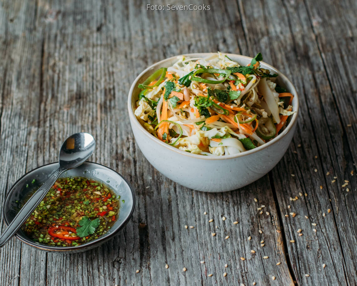 Flexitarisches Rezept: asiatischer Chinakohlsalat 2