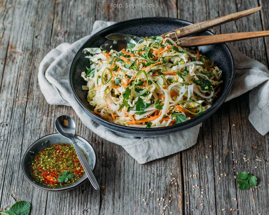 Flexitarisches Rezept: asiatischer Chinakohlsalat 3
