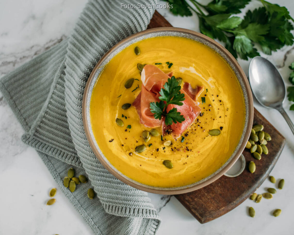 Flexitarisches Rezept: Butternusskürbis Suppe mit Prosciutto 2