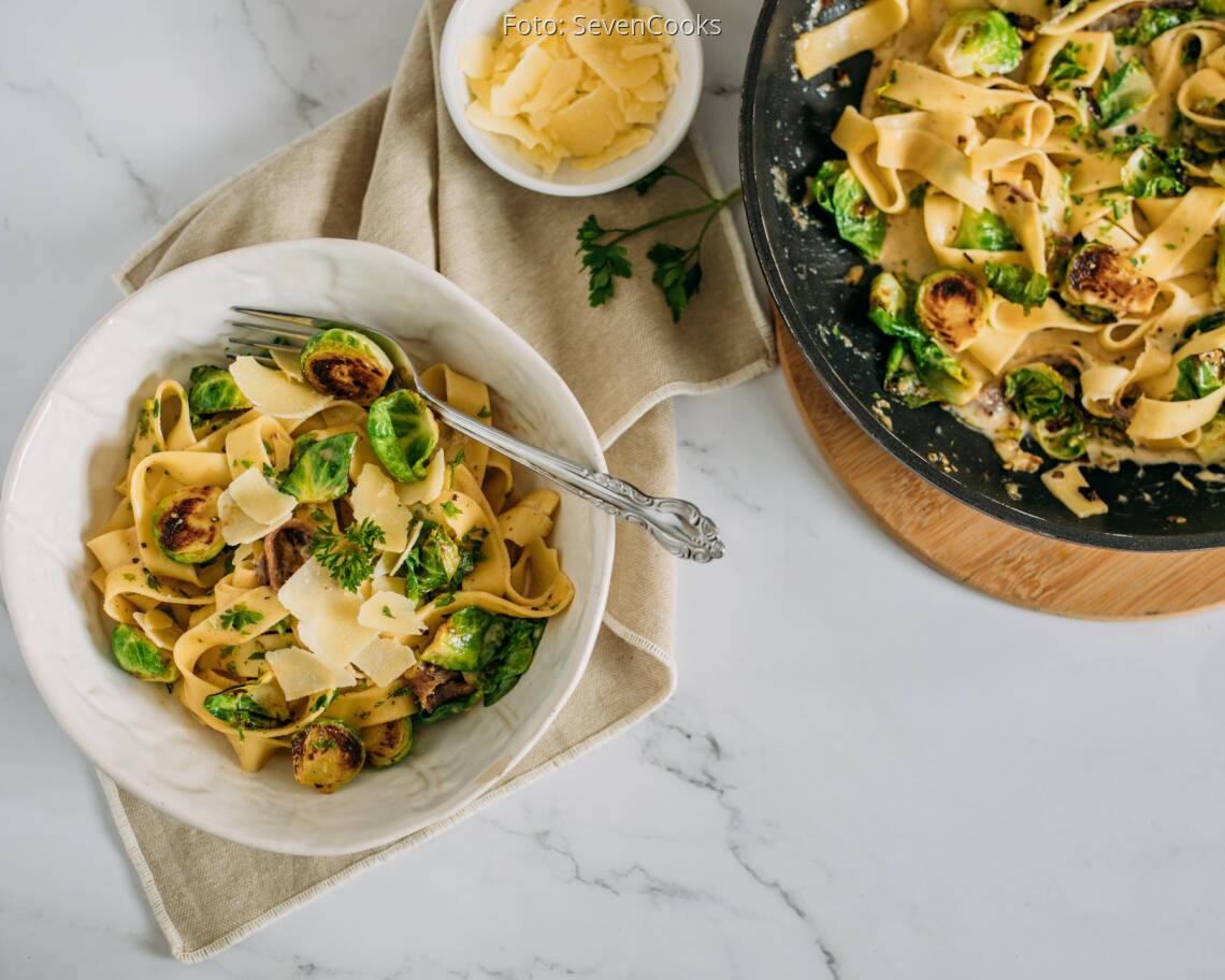 Flexitarisches Rezept: Cremige Rosenkohl Fettuccine