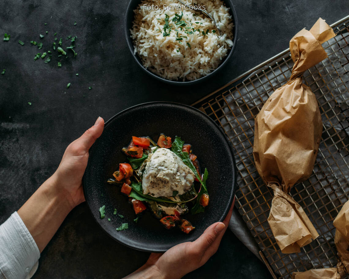 Flexitarisches_Rezept:_Cremiges_Tomaten_Fisch_Papilotte_mit_Reis_4