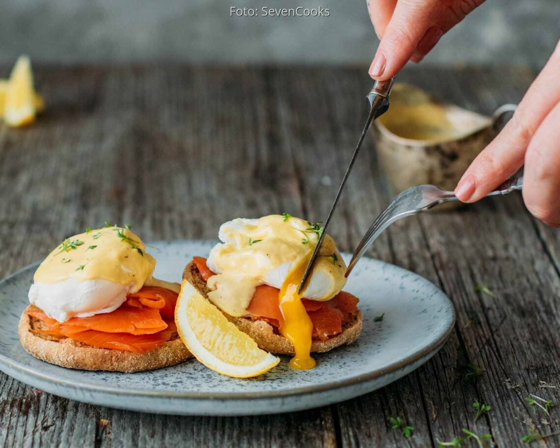 Flexitarisches Rezept: Eggs Benedict mit Lachs 2