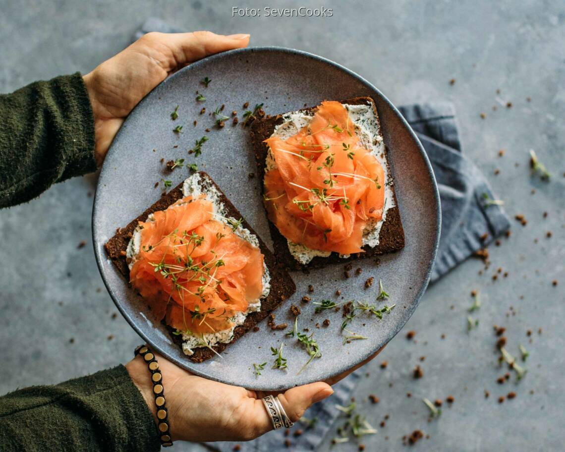 Flexitarisches Rezept: Fitness Brot Lachs und Frischkäse